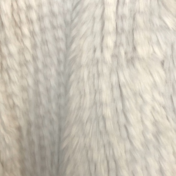 Tart Collections Kyla Faux Fur Open Vest | Sz M - Picture 4 of 7